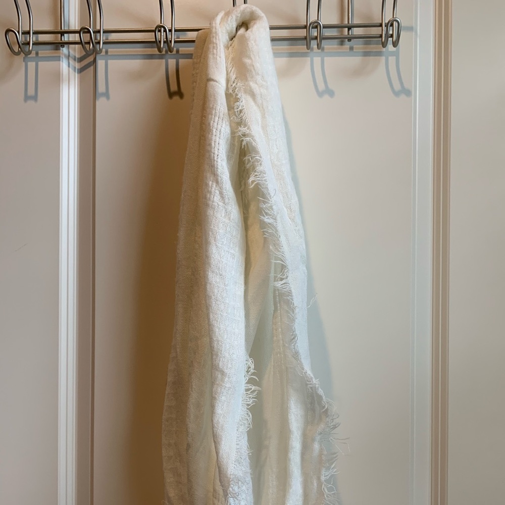 white infinity scarf